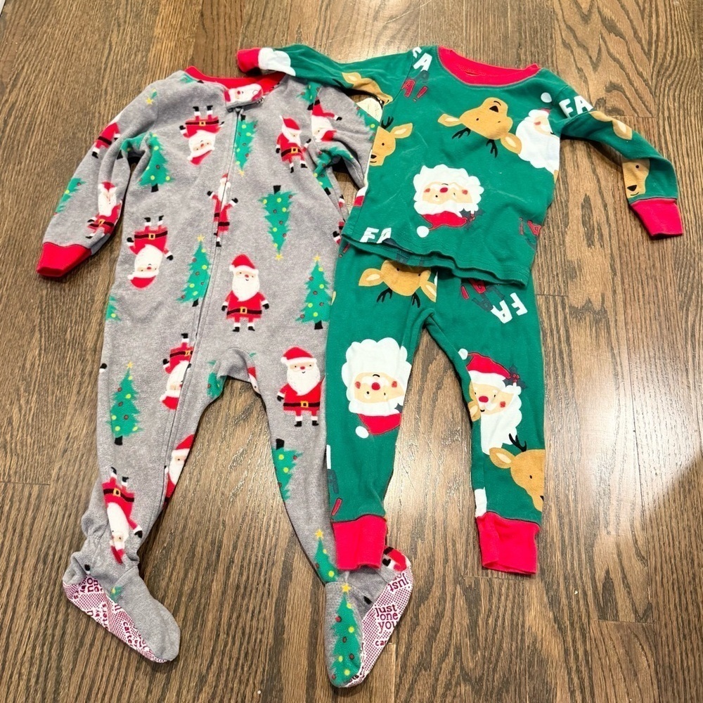 Carters Gender Neutral Christmas Pajamas bundle lot 18M Santa Reindeer Holiday